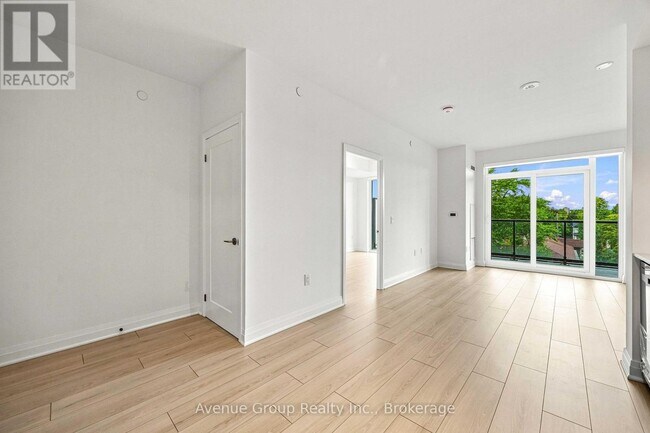 700 Sheppard Ave W Unit 414
