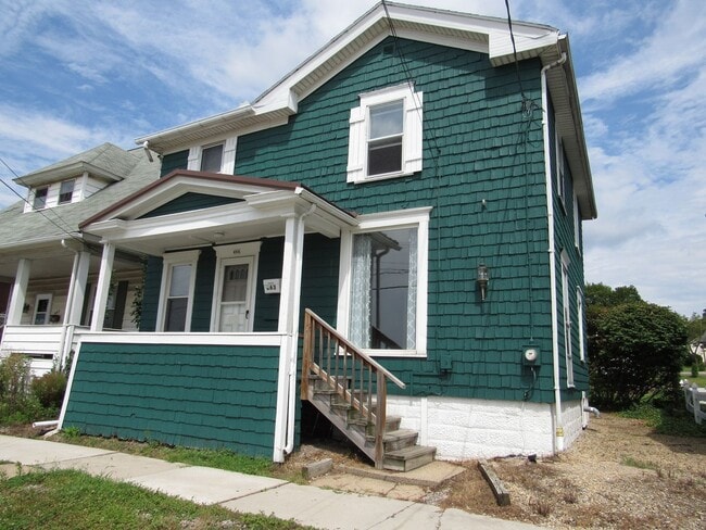 Building Photo - 663 Locust St Unit 663 ADV