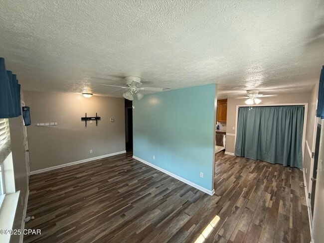 Photo - 10804 Hale Ave
