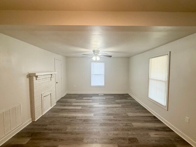 Photo - Two bedroom, 1 bath house in Burlington
