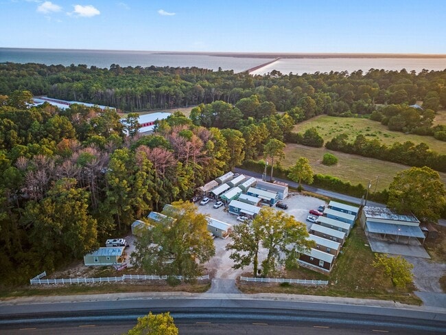 Building Photo - 413 FM356 Rental