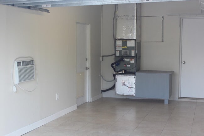 Photo - 1428 SW 1st Ave