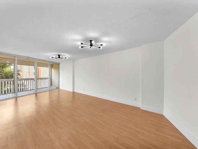 Photo - 6901 Environ Blvd Unit 4D