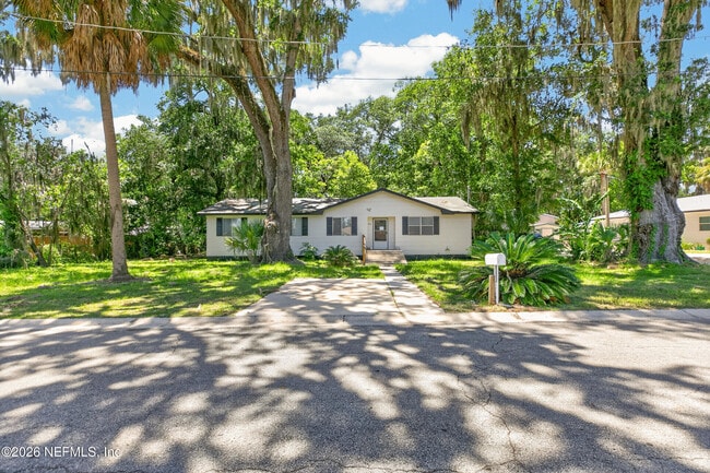 417 Pine Ave