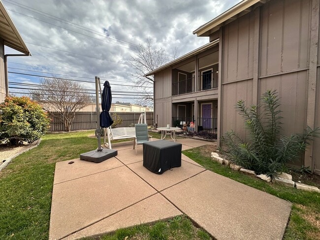 Photo - A Modern 2 Bedroom 2 Full Baths Condo Home for rent near Domain, 2nd Floor with Porch, Two Assign...