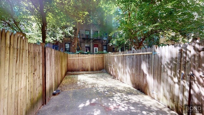 Building Photo - 318 E 89th St Unit 1C Rental