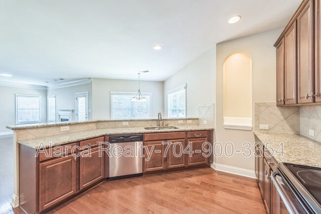 Photo - 1020 Ridgehaven Rd
