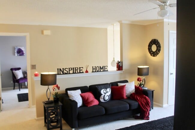 Photo - 2BD/ 2BA Condo with New Carpet & Community Pool!