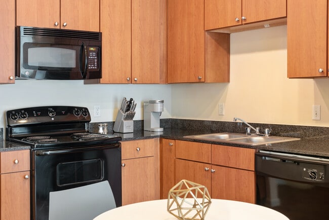 Photo - 10667 Brightman Blvd Unidad 8308