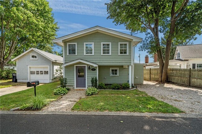 225 Waldron Ave
