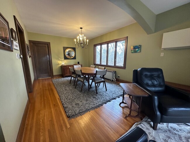 Photo - 1787 Lexington Ave S