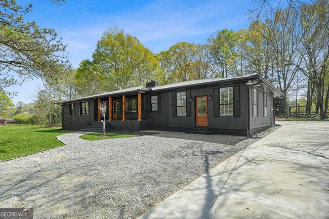 Photo - 626 Grayson Pkwy