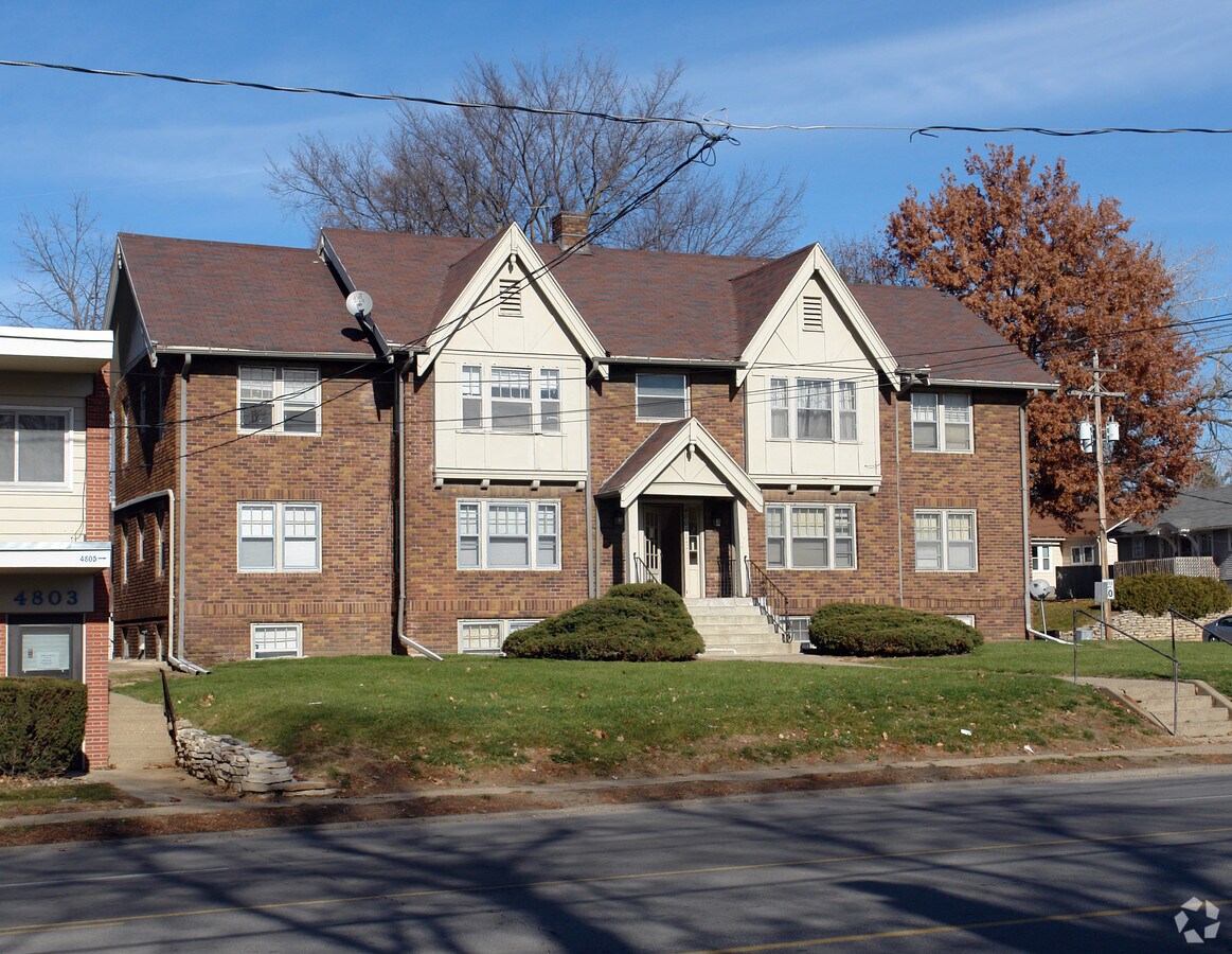 University Apartments - University Apartments