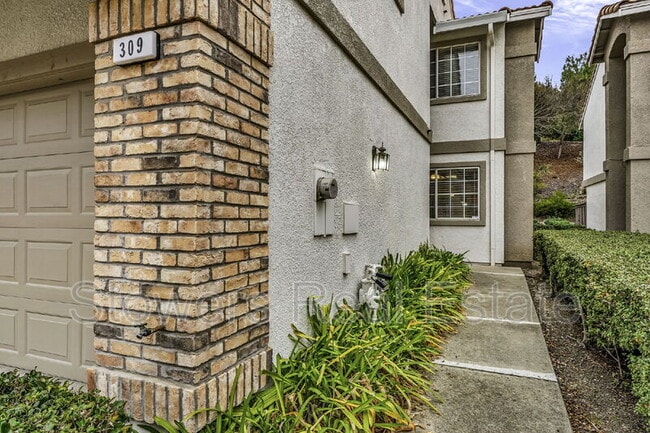 Photo - 309 Cam Arroyo