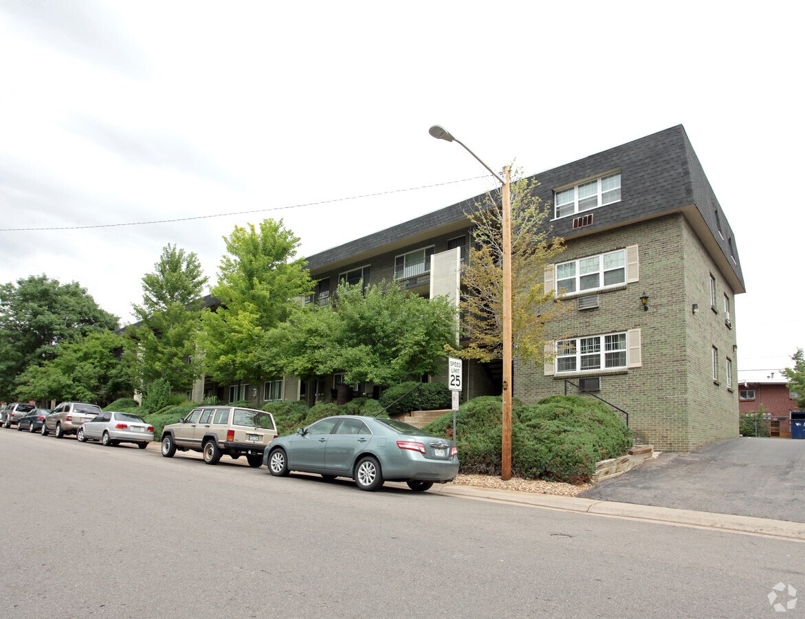 Photo - Lara Lea Apartments