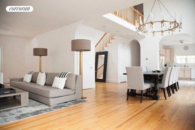 Photo - 13 Deer Ridge Trail