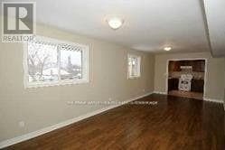 Photo - 15 Manitoba St