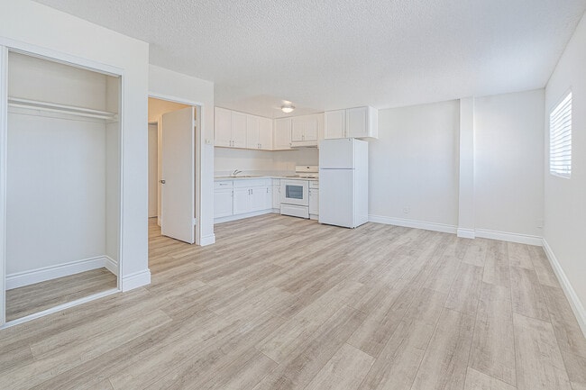 Photo - McDonald Apartments