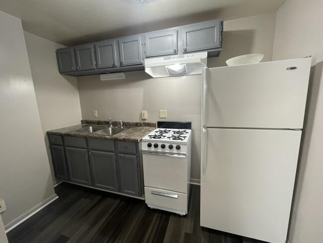 Photo - 203 Elmhurst St Unit 2