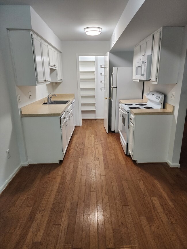 Photo - 20225 Shipley Ter Unit 102