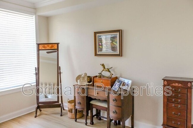 Photo - 907 Stiles St Unit B