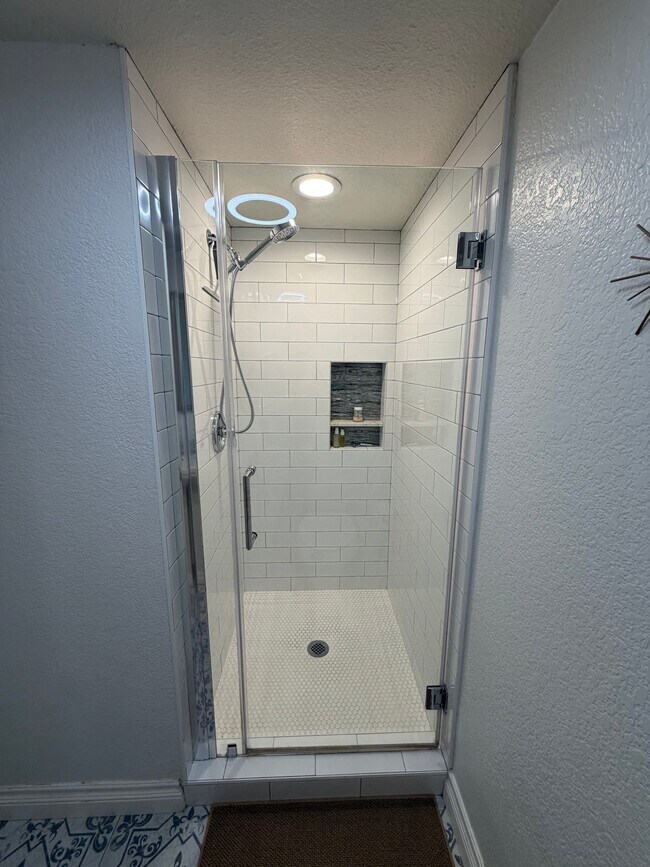 5070 Via Manos Unidad B, Oceanside 92057, CA