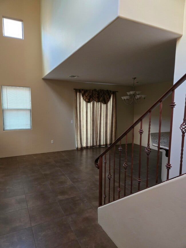 Photo - 402 E Croydon Park Rd