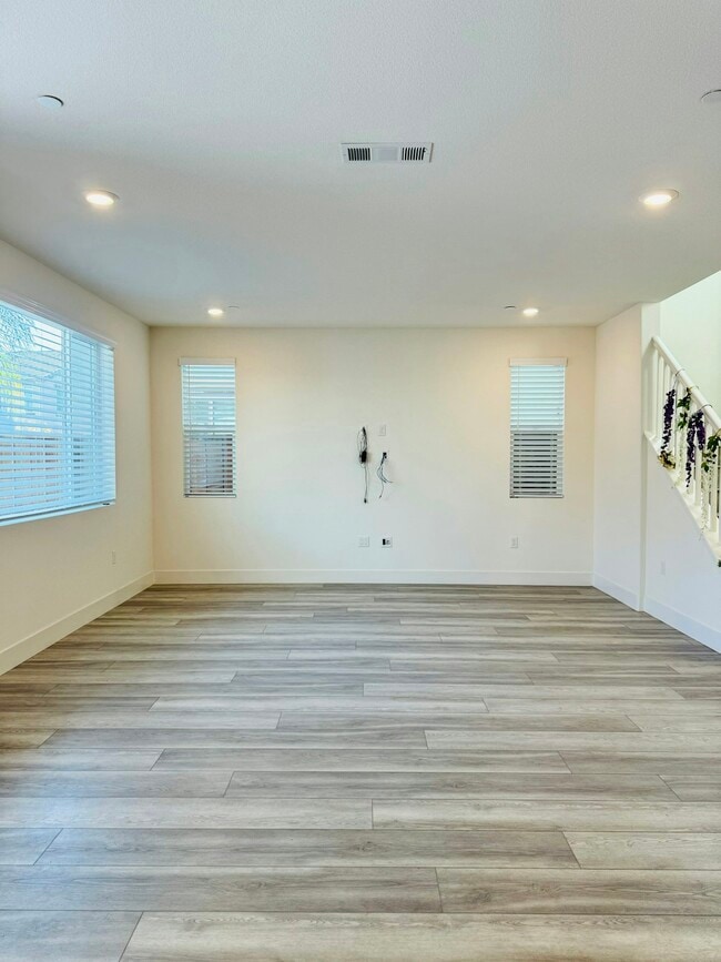 Photo - 5445 Guenoc Valley Ln