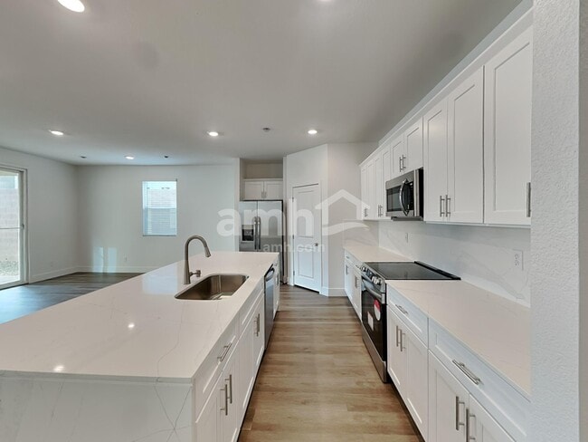 Photo - 6449 Marthas Vineyard Ave