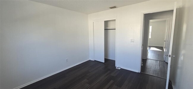 Photo - 7210 N Manhattan Ave Unidad 1724
