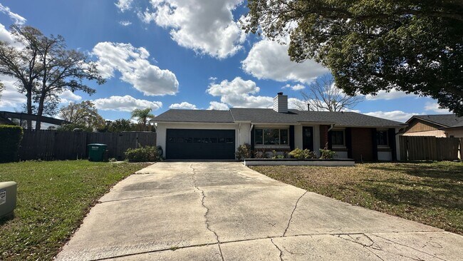 Photo - 1000 Huntington Ct
