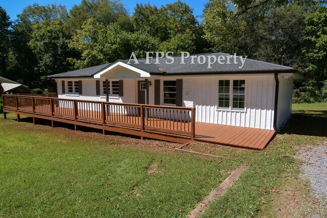 Photo - 226 Cantrell Dr SW