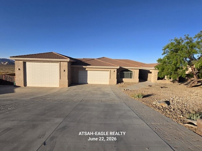Building Photo - 345 S Anasazi Dr