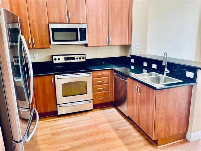 Photo - 801 S Olive Ave Unidad 409