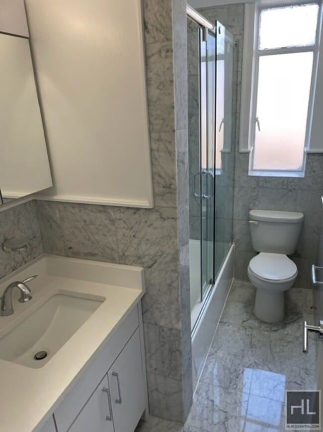 Photo - FIFTH AVENUE Unit 5D