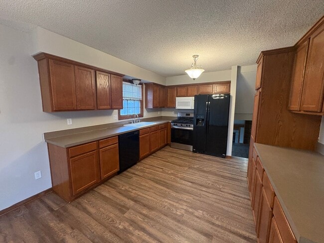 Photo - 720 Northpoint Ave