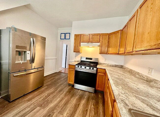 Photo - 98 Harrishof St Unit 2