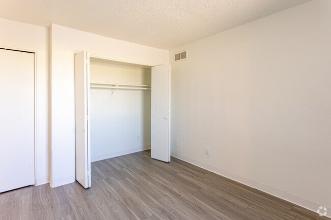 Interior Photo - Mariposa Flats