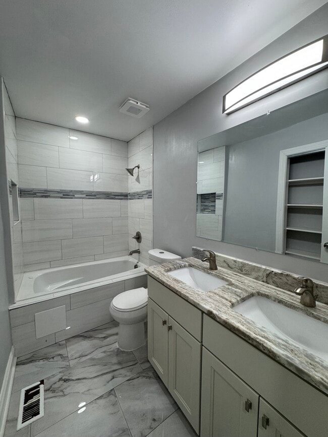 Photo - 712 White Hall Ln