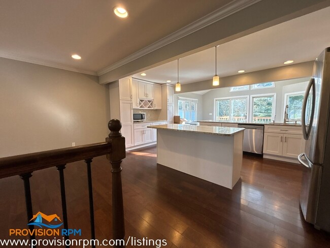 Photo - 625 Edwards Rd