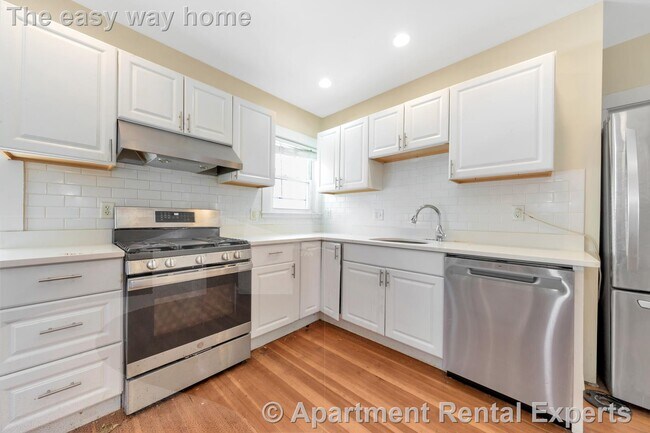 Photo - 31 Champney St Unidad #2