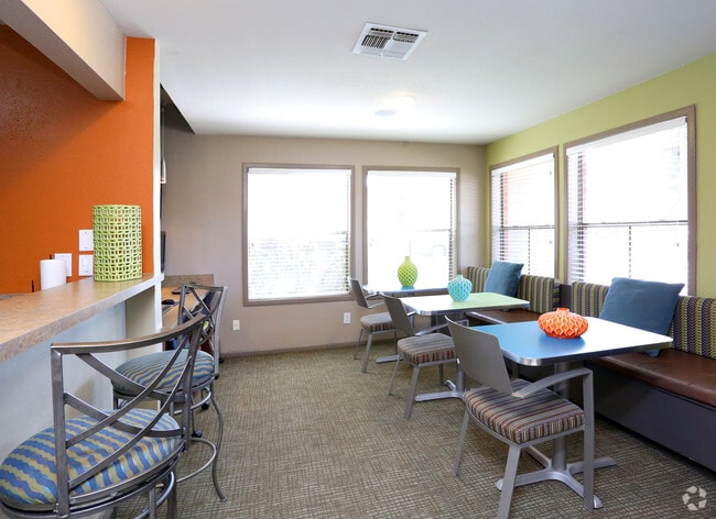 Interior Photo - Camden Valley Park Rental
