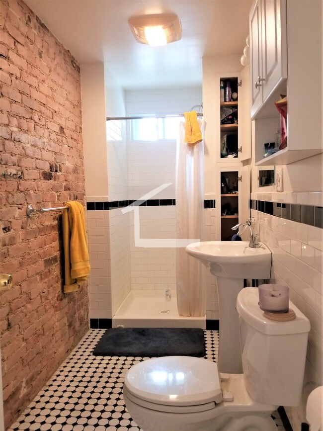 Photo - 16 Royce Rd Condo Unit 1
