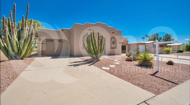 Building Photo - 8935 E Fairway Blvd Rental