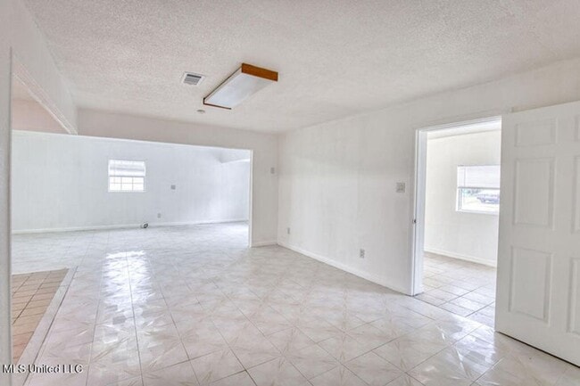 Photo - House for Rent