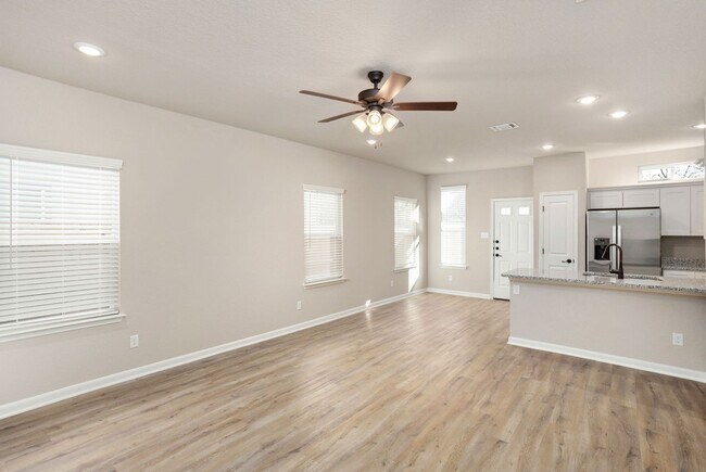 Photo - Beautiful 3/2.5 Townhome