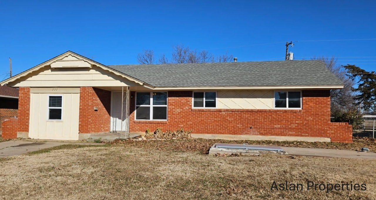 Photo - 777 NW 1st St