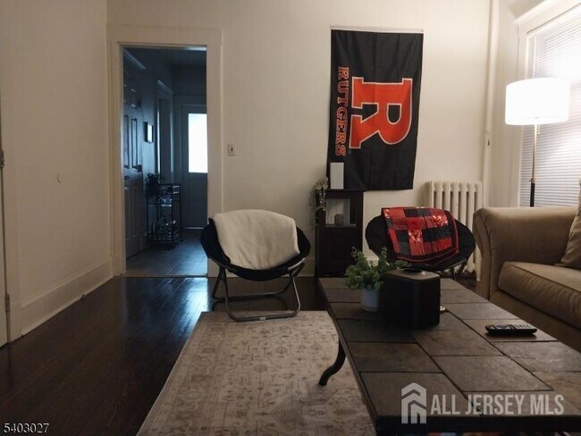 Photo - 97 Easton Ave