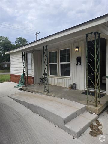 Building Photo - 1942 Haltom Rd Rental