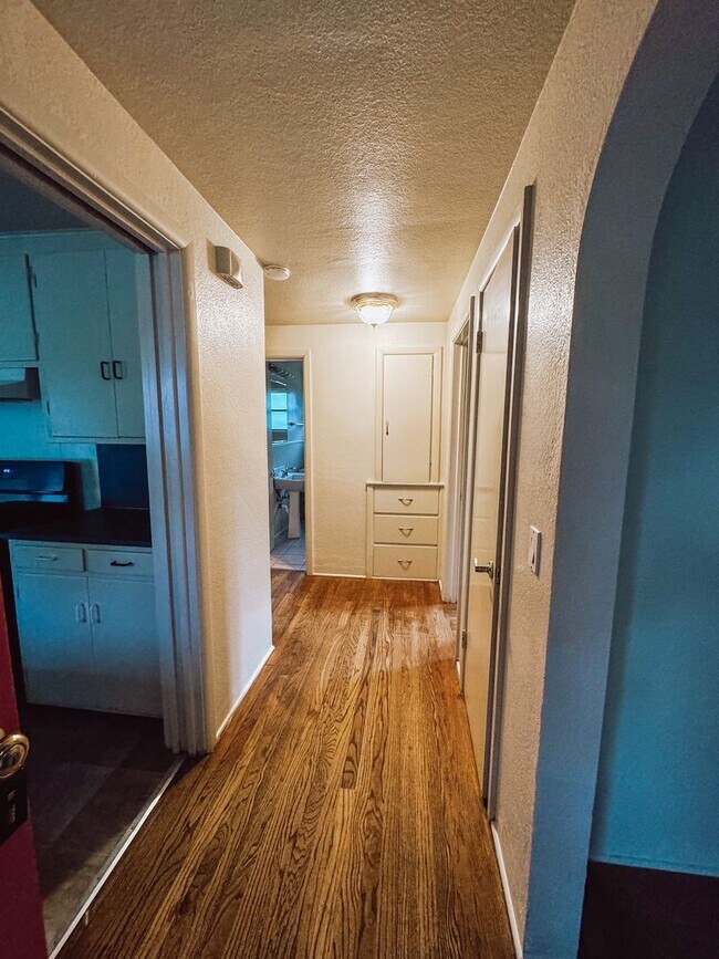 Charming 3 Bedroom in River Road Area! House House Rental in Eugene